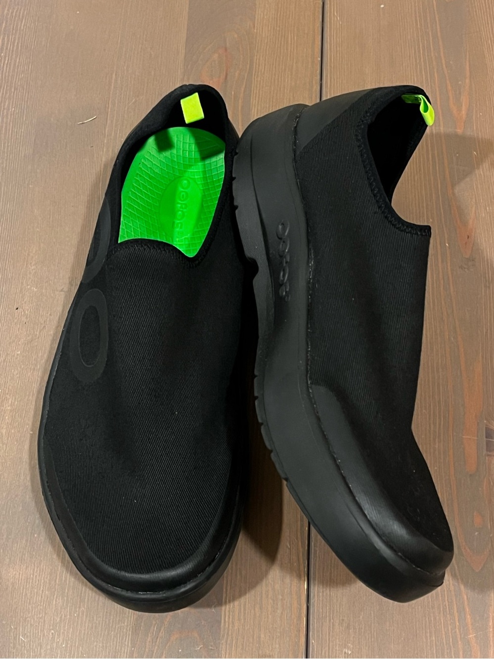 OOFOS OOmg eeZee Shoes M 11.5 Slip-on recovery Black Stretch Canvas Foam Comfort